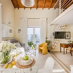 Apartman With Terrace & Parking