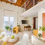 With Terrace & Parking Apartman Lucca